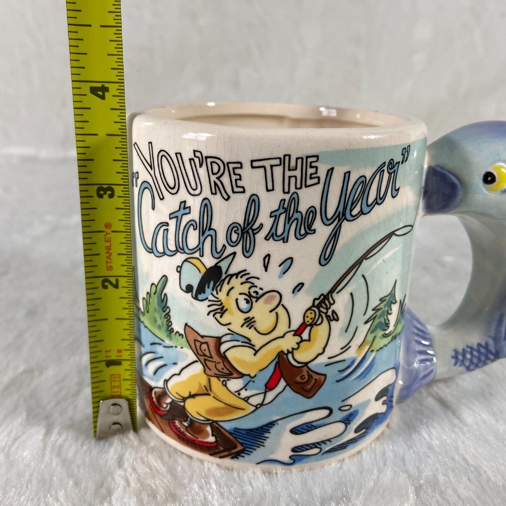 Russ "You're The Catch of the Year" Ceramic Fishing Mug Cup Fish Handle Vintage - Picture 2 of 11